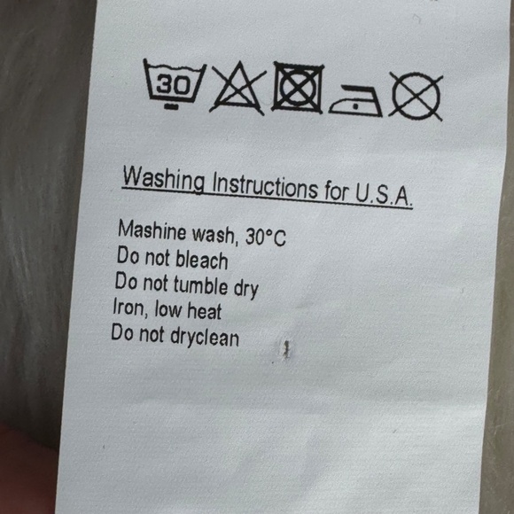 Risbar Red Knit Logo Beanie - Picture 5 of 6